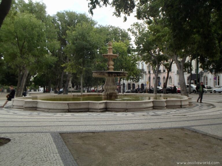 lisbon2Blisboa2Bmiradouro2BsC3A3o2Bpedro2Bde2BalcC3A2ntara2Bportugal2Ba2Bsofia2Bworld5B105D