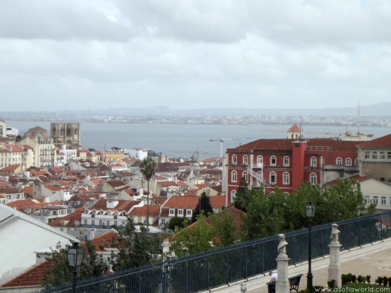 lisbon2Blisboa2Bmiradouro2BsC3A3o2Bpedro2Bde2BalcC3A2ntara2Bportugal2Ba2Bsofia2Bworld5B65D
