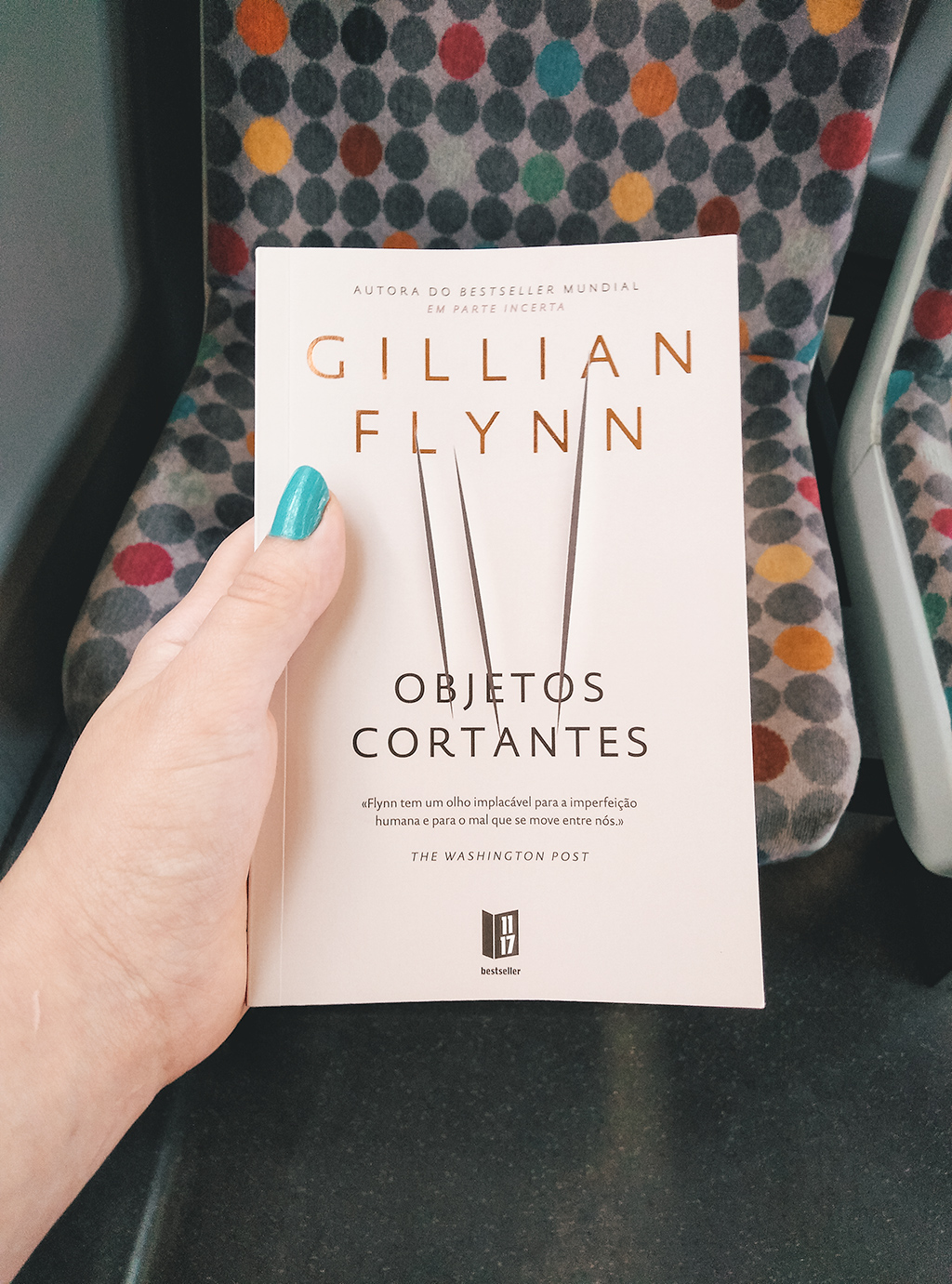 sharp objects gillian flynn